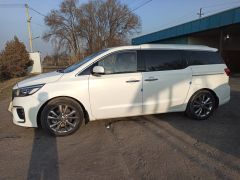 Фото авто Kia Carnival