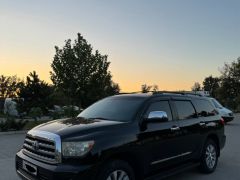 Сүрөт унаа Toyota Sequoia