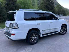 Photo of the vehicle Lexus LX