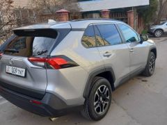 Сүрөт унаа Toyota RAV4