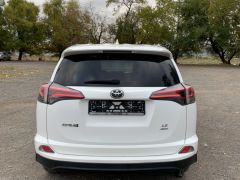 Сүрөт унаа Toyota RAV4