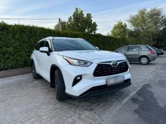 Сүрөт унаа Toyota Highlander