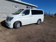 Photo of the vehicle Nissan Elgrand