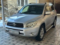 Сүрөт унаа Toyota RAV4