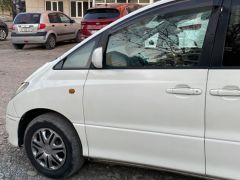 Фото авто Toyota Estima