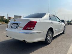 Photo of the vehicle Toyota Crown Majesta