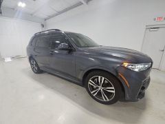 Photo of the vehicle BMW X7