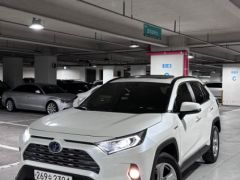 Сүрөт унаа Toyota RAV4