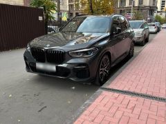 Photo of the vehicle BMW X5