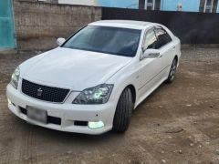 Photo of the vehicle Toyota Crown