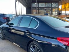 Photo of the vehicle BMW 5 Series