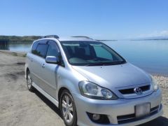 Photo of the vehicle Toyota Ipsum