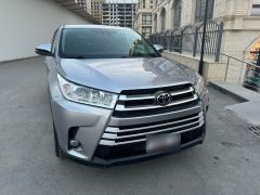 Photo of the vehicle Toyota Highlander