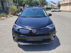 Сүрөт унаа Toyota RAV4