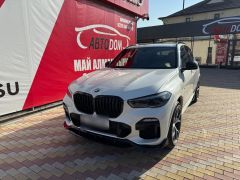 Photo of the vehicle BMW X5