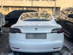 Фото авто Tesla Model 3