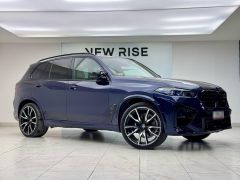 Photo of the vehicle BMW X5