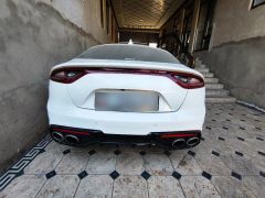 Сүрөт унаа Kia Stinger