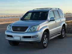 Photo of the vehicle Lexus GX