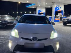 Сүрөт унаа Toyota Prius