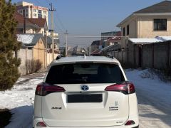 Сүрөт унаа Toyota RAV4