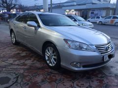 Photo of the vehicle Lexus ES