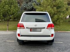 Photo of the vehicle Toyota Land Cruiser