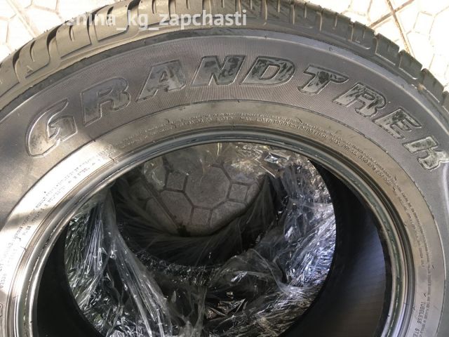 Tires - 275-60-18 Dunlop Grandtrek