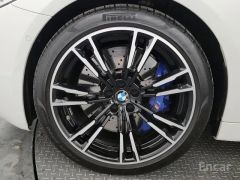 Photo of the vehicle BMW M5