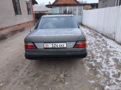 Photo of the vehicle Mercedes-Benz W124