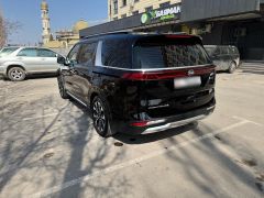 Photo of the vehicle Kia Carnival