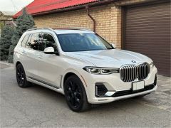 Photo of the vehicle BMW X7