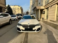 Photo of the vehicle BMW 5 Series