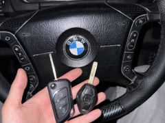 Photo of the vehicle BMW X5