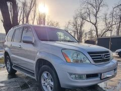 Photo of the vehicle Lexus GX