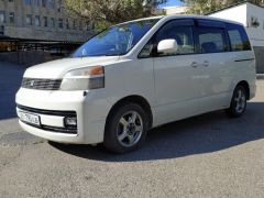 Фото авто Toyota Voxy