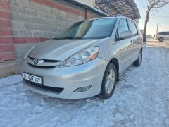 Сүрөт унаа Toyota Sienna