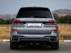 Фото авто BMW X7