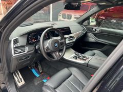 Photo of the vehicle BMW X5