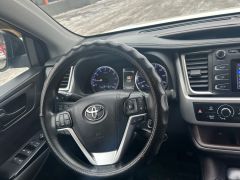 Photo of the vehicle Toyota Highlander