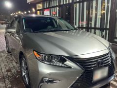 Photo of the vehicle Lexus ES