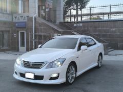 Сүрөт унаа Toyota Crown