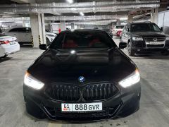 Photo of the vehicle BMW 8 Series