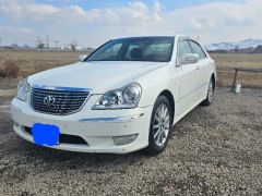 Photo of the vehicle Toyota Crown Majesta