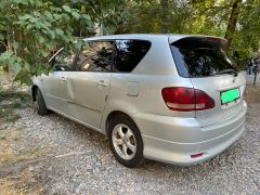 Photo of the vehicle Toyota Ipsum