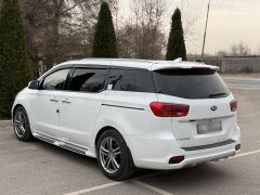 Фото авто Kia Carnival