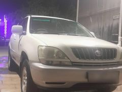 Сүрөт унаа Toyota Harrier