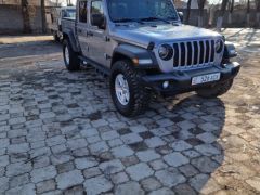 Photo of the vehicle Jeep Gladiator