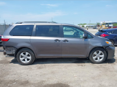 Сүрөт унаа Toyota Sienna