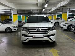 Фото авто Toyota Land Cruiser